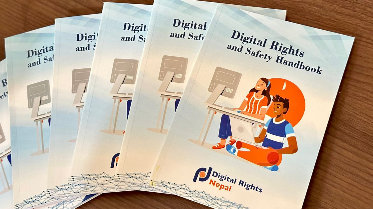 डिजिटल अधिकार र सुरक्षा सम्बन्धी हाते पुस्तिका #DigitalRights and #Safety Handbook [Download]